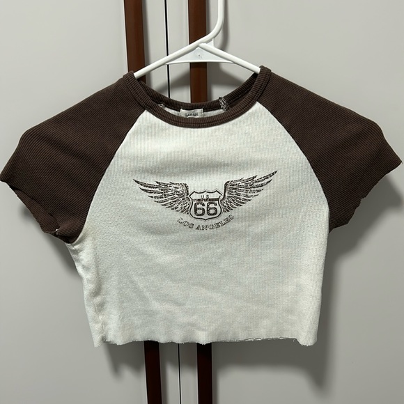 garage brown and white cropped tee - Picture 1 of 2